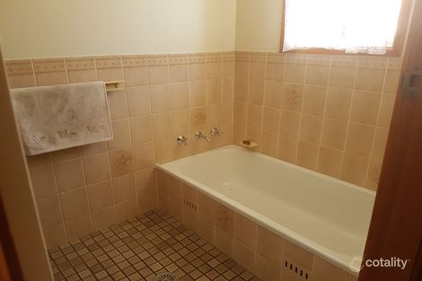 Property photo of 2/84 Belmore Street West Tamworth NSW 2340