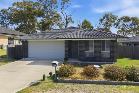 Property photo of 32 Sunrise Crescent Armidale NSW 2350
