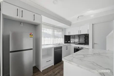 Property photo of 32 Sunrise Crescent Armidale NSW 2350