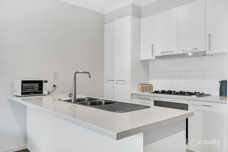 Property photo of 41 Brunswick Crescent Craigieburn VIC 3064