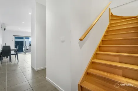 Property photo of 41 Brunswick Crescent Craigieburn VIC 3064