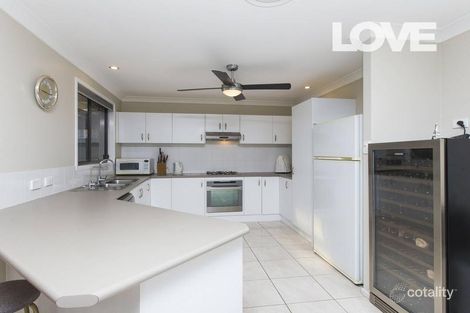 Property photo of 36 Ripon Way Macquarie Hills NSW 2285
