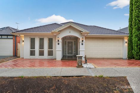 17 Maranoa Gr, Caroline Springs, VIC 3023