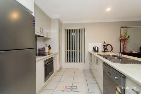 Property photo of 27 Lachlan Lane Hillcrest QLD 4118