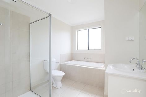 Property photo of 23 Cornubia Road Manor Lakes VIC 3024