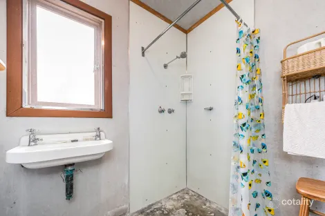 Property photo of 11 Wood Way Ledge Point WA 6043