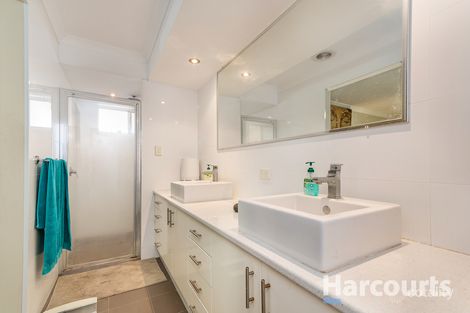 Property photo of 8 Smoothstone Court Joondalup WA 6027