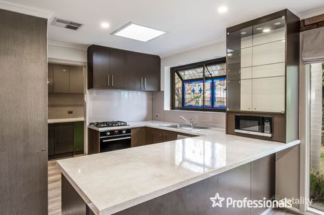Property photo of 11 Teddington Way Wantirna VIC 3152