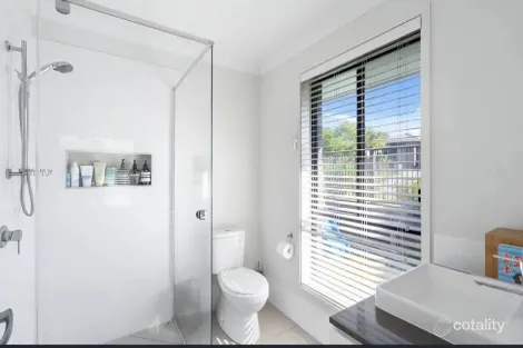 Property photo of 48 Oakover Avenue Ormeau Hills QLD 4208