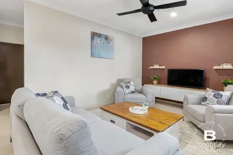 Property photo of 7 Kangaroo Crescent Springfield Lakes QLD 4300