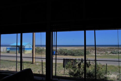 Property photo of 18 Foreshore Road Hardwicke Bay SA 5575