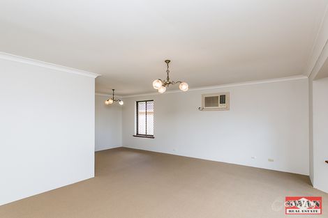 Property photo of 14 Marlboro Road Swan View WA 6056