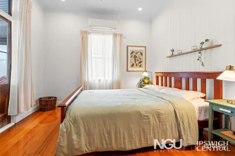 Property photo of 38 Thompson Street Silkstone QLD 4304