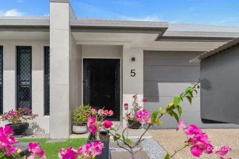 Property photo of 5 Whyambeel Chase Smithfield QLD 4878