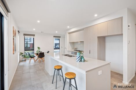 Property photo of 42 Oakden Crescent St Albans VIC 3021