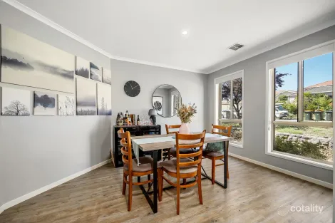 Property photo of 14 Lampard Circuit Bruce ACT 2617