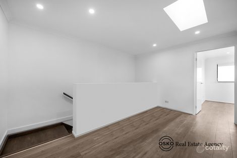Property photo of 20 Helwani Walk Truganina VIC 3029