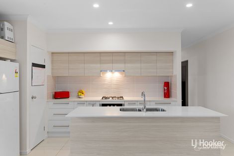 Property photo of 73 Skyblue Circuit Yarrabilba QLD 4207
