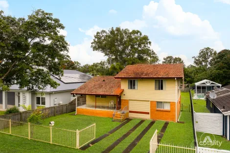 Property photo of 11 Brennan Road Scarborough QLD 4020