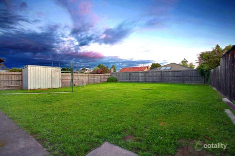 Property photo of 30 Chifley Crescent Dandenong North VIC 3175
