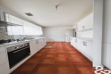 Property photo of 52 Rosedale Drive Lalor VIC 3075