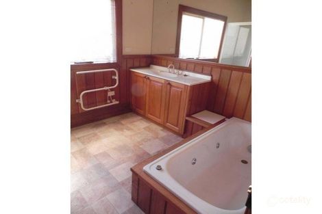 Property photo of 41 Longwarry Road Drouin VIC 3818