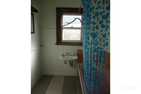 Property photo of 32 Suffolk Road Sunshine North VIC 3020