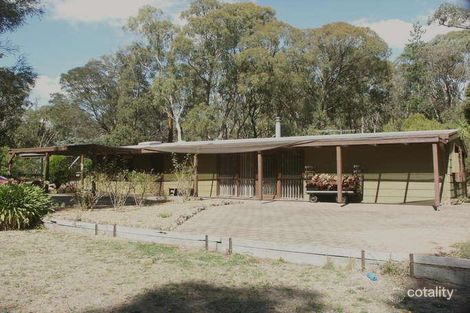 105 Carrington St, Macedon, VIC 3440