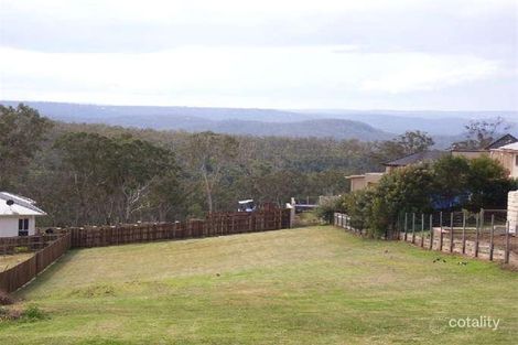 35 Harvey St, Mount Lofty, QLD 4350