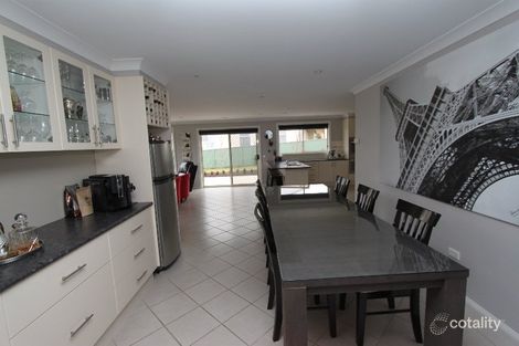 Property photo of 28 James Barnet Drive Kelso NSW 2795