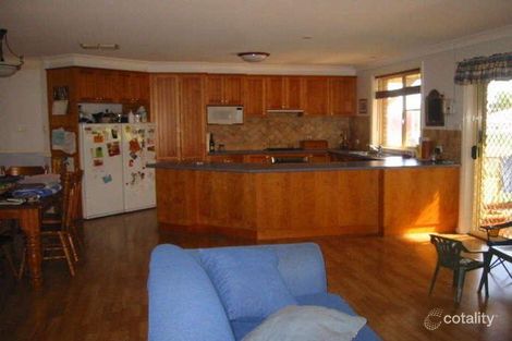 Property photo of 3 Minimbah Close Hillvue NSW 2340