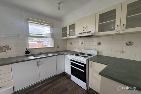 Property photo of 34 Sandakan Crescent Lethbridge Park NSW 2770