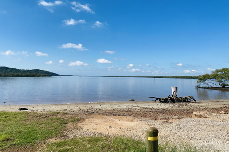 Property photo of 51 Cook Avenue Russell Island QLD 4184