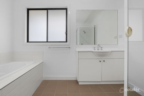 Property photo of 2 Connel Drive Heddon Greta NSW 2321