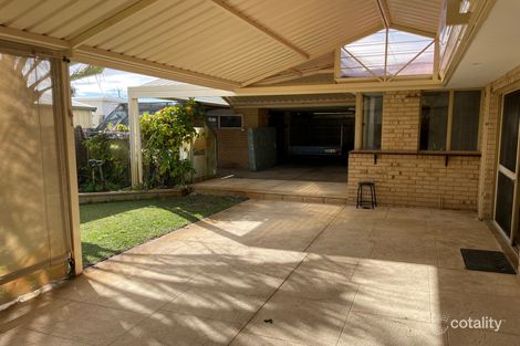 Property photo of 3 Deciduous Rise Yangebup WA 6164