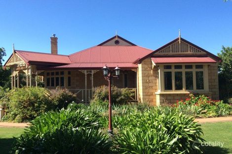 21 Bentley Ct, Romsey, VIC 3434