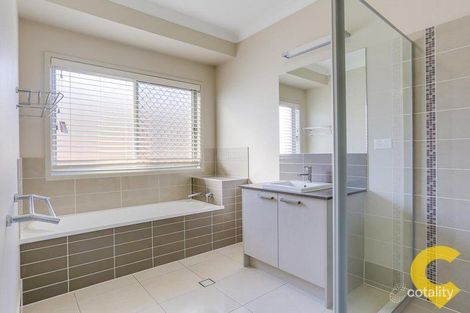 Property photo of 11 Heron Close Cashmere QLD 4500