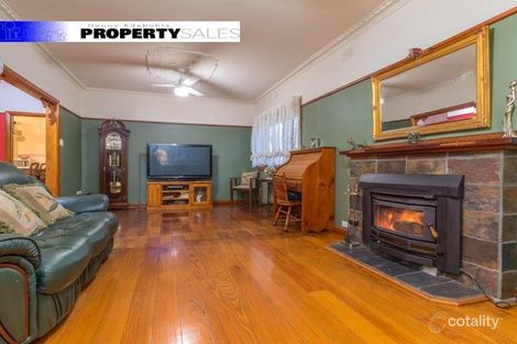 Property photo of 17 Central Avenue Newborough VIC 3825