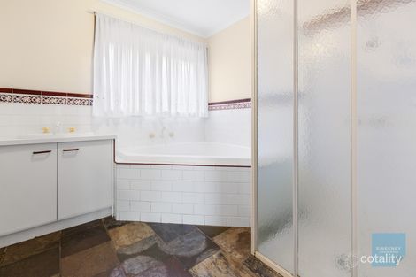 Property photo of 7 Cardigan Crescent Taylors Lakes VIC 3038