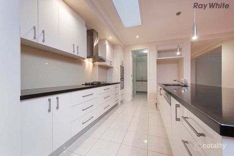 Property photo of 19 Coogee Drive Taylors Hill VIC 3037