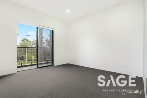 Property photo of 4 West Street Lurnea NSW 2170