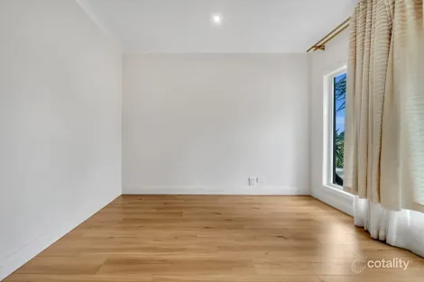 Property photo of 21 Hemsley Drive Deer Park VIC 3023