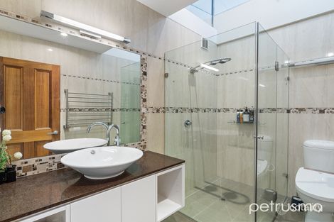 Property photo of 11 Cheverton Parade Sandy Bay TAS 7005