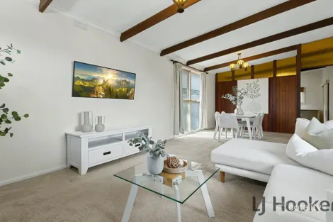 Property photo of 16 McComb Crescent Bayswater VIC 3153