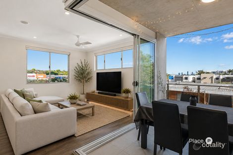 Property photo of 335/986 Wynnum Road Cannon Hill QLD 4170