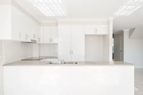 Property photo of 13 Lister Place Rooty Hill NSW 2766