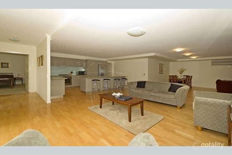 1/4 Park Ave, Burleigh Heads, QLD 4220