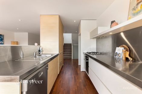 Property photo of 5/31-33 Kokaribb Road Carnegie VIC 3163