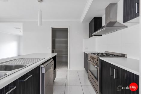 Property photo of 4 Aurora Place Epsom VIC 3551