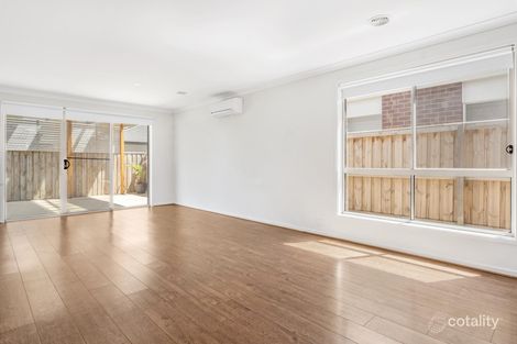 Property photo of 23 Wolomina Crescent Werribee VIC 3030